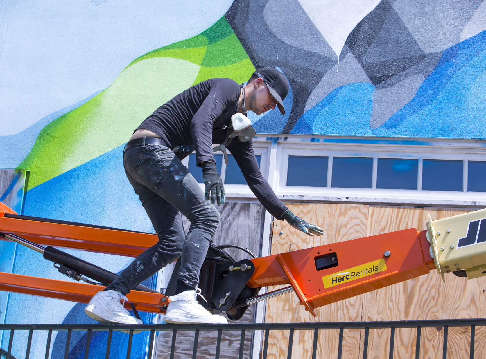Mural artist Joos "Does" van Barnevald